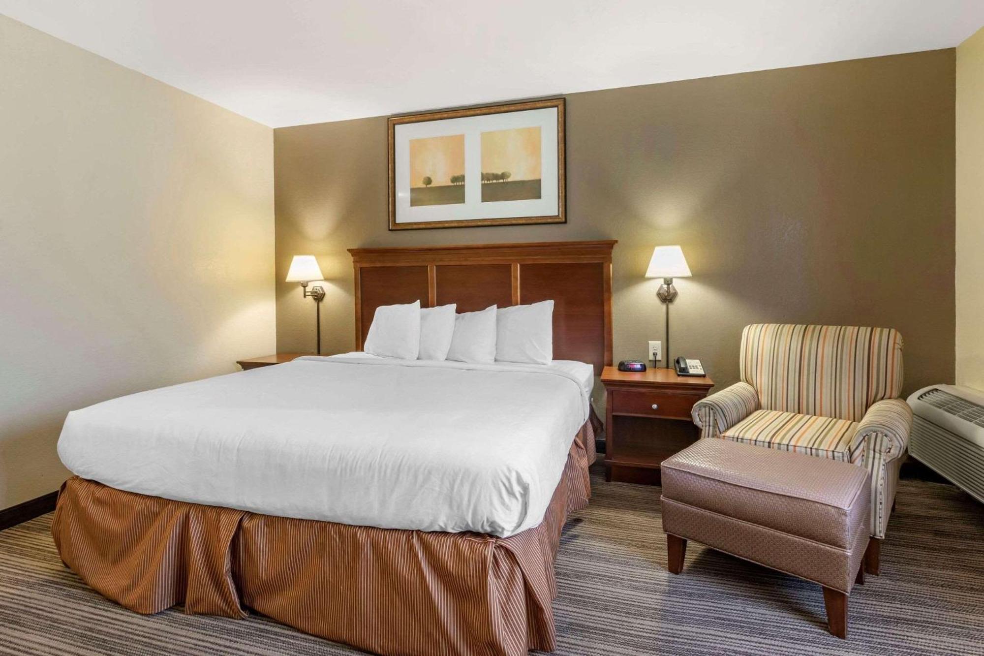Country Inn & Suites By Radisson, Atlanta Downtown Exterior photo